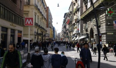 emergenza coronavirus negozi aperti oggi zona gialla