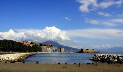 Furti Mappatella beach Napoli: turisti derubati a Mappatella Beach