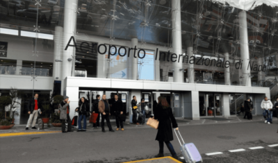 sciopero aerei, Capodichino ragazza perquisita