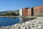 Napoli: stop a lanterne cinesi e palloncini verso il cielo