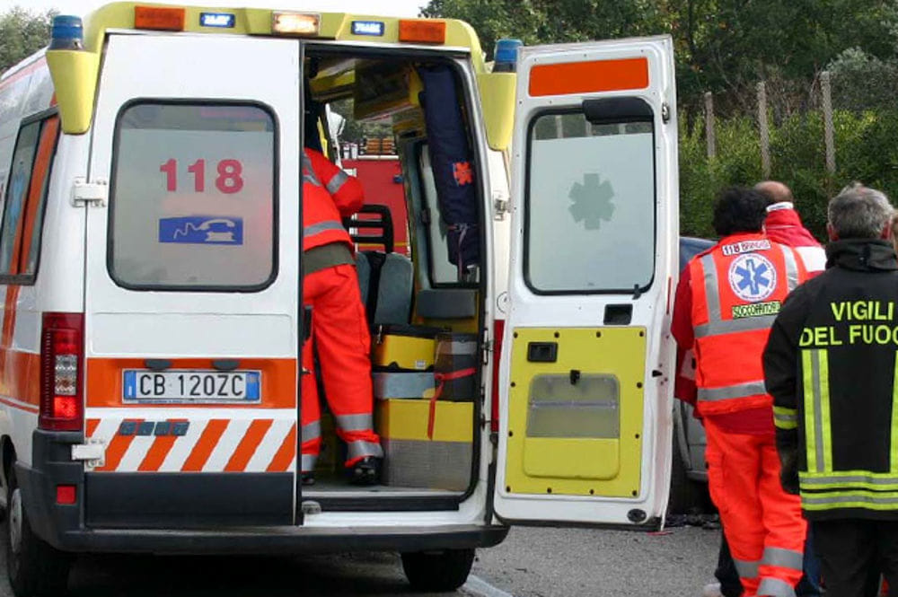 Incidente d&amp;#39;auto a Castellammare di Stabia, muore 46enne - Napoli ZON
