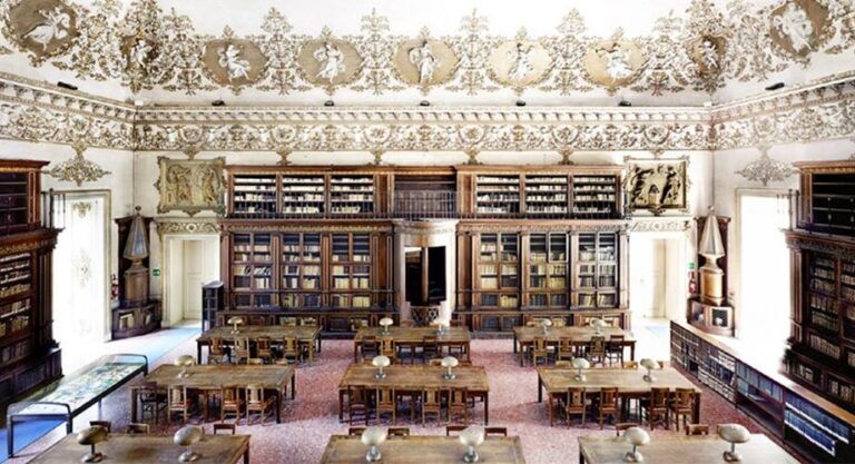 biblioteca nazionale napoli