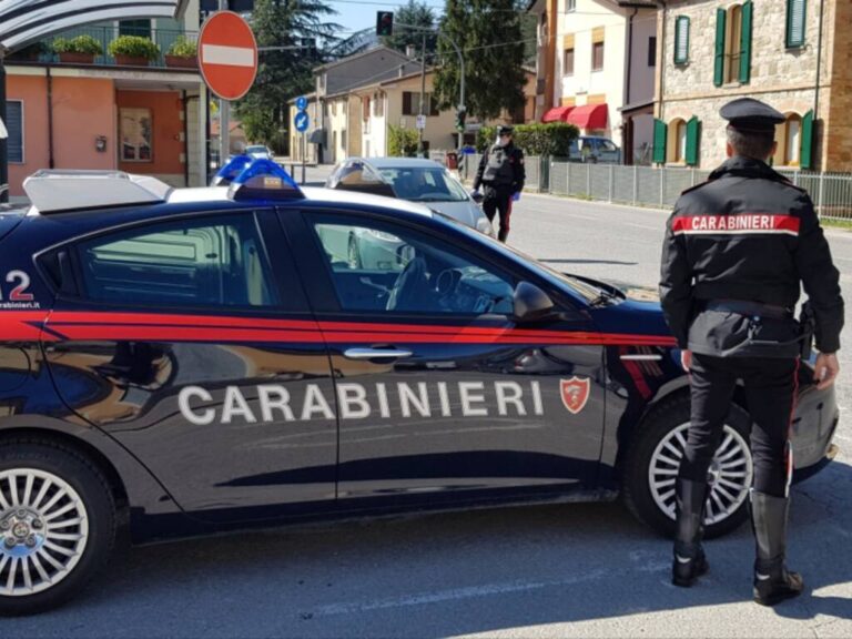 Pozzuoli rapina al Centro Scommesse: i Carabinieri individuano e fermano un giovane rapinatore di soli 18 anni. Pozzuoli festa di compleanno