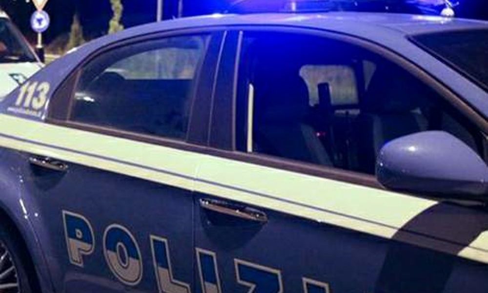 Controlli Polizia a Pozzuoli Controlli della Polizia di Stato a Frattamaggiore Movida Vomero Frattamaggiore, operazione degli Agenti della Polizia di Stato. Movida maxi controlli Vomero Movida maxi controlli al Vomero Controlli movida al Vomero controlli movida banda del buco torre annunziata