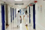 Ischia: padre di famiglia massacra di botte la figlia