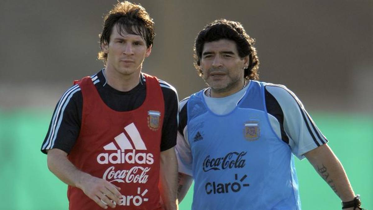 "Messi dovrebbe andare al Napoli come Maradona": le parole ...