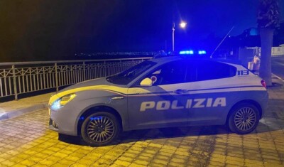Torre del Greco maxi controlli Torre del Greco arrestato spacciatore 43enne dagli Agenti della Polizia di Stato del locale Commissariato di zona. torre del greco poliziotti