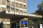 Bimbo di 2 anni ingerisce una pila e viene operato d'urgenza nella notte all'Ospedale Santobono del Vomero a Napoli. Variante delta ospedale Santobono