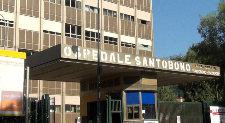 bimbo ricoverato Ospedale Santobono infermiera aggredita, Bambina 7 anni