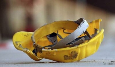 Home Un drammatico incidente sul lavoro a Mugnano, Napoli. Nicola De Fenza, 63 anni, è morto precipitando da un capannone. La Procura indaga sul cantiere. portici incidente sul lavoro