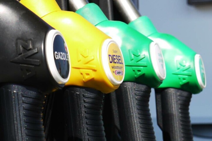 benzina diesel prezzo