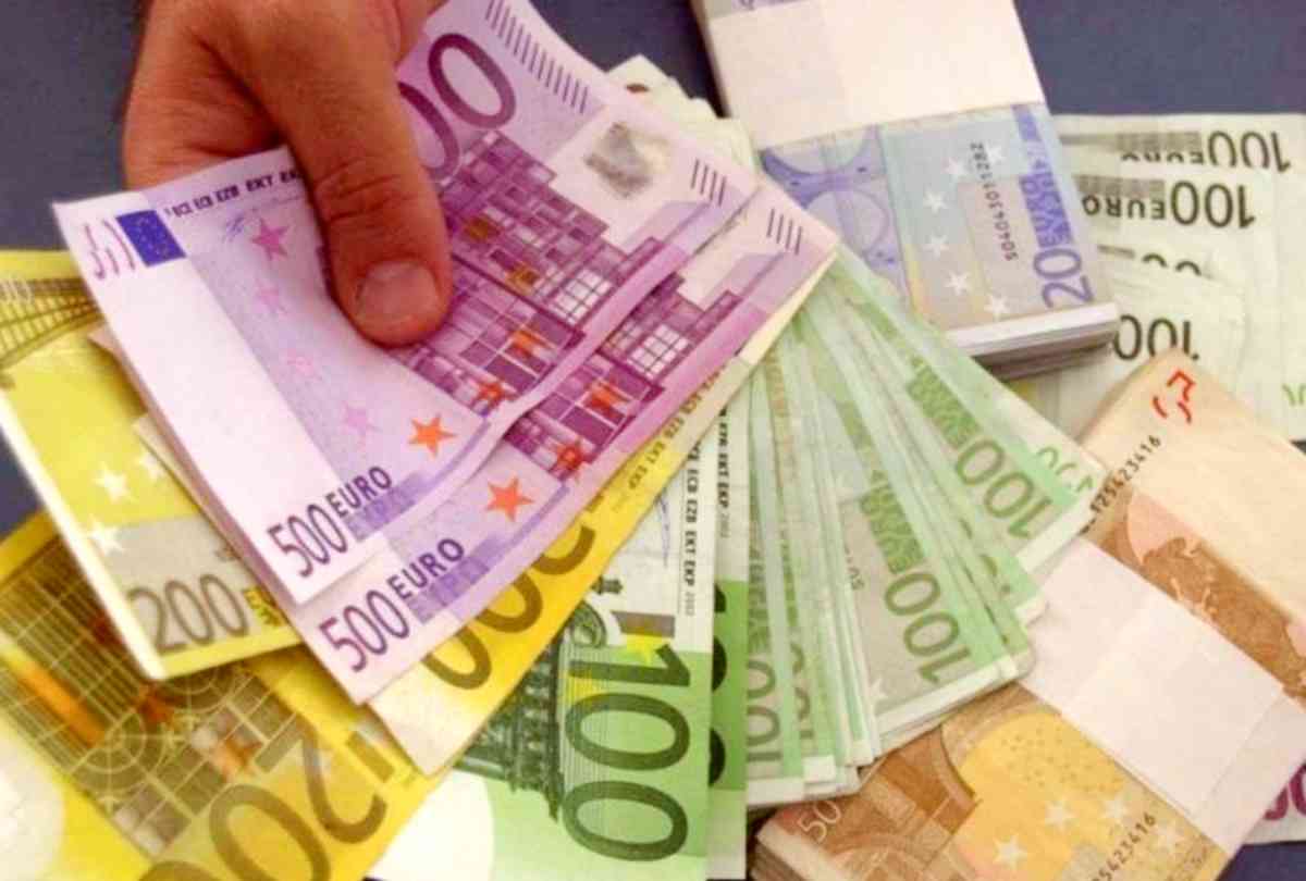 SuperEnalotto Napoli: biglietto vincente da 400mila euro vinti in citt&agrave;, ricevitoria fortunata a Corso Garibaldi. Seconda mega vincita. vincita SuperEnalotto in Campania