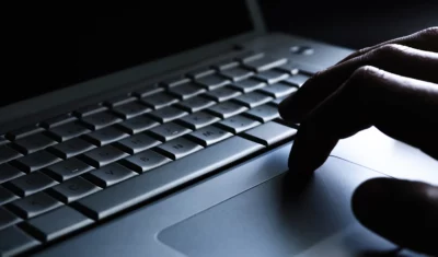 arrestato speaker radiofonico pedopornografia italia
