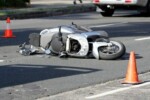 Incidente a Marano: auto travolge un motociclista, 19enne in gravi condizioni ricoverato in Ospedale. Incidente Rione Alto, Incidente Casoria, Incidente a Pozzuoli