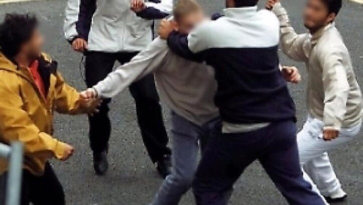 Lite tra giovani ad Arzano, scoppia in una rissa