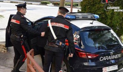 Arrestato 50enne al Vomero. Tentava di forzare una vetrina