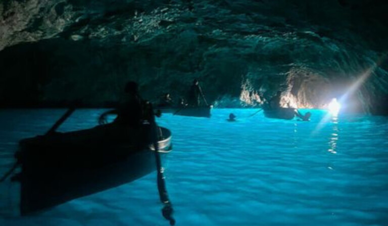 influencer grotta azzurra