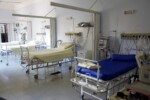 Bimbo crisi respiratoria, caserta distruggono ospedale