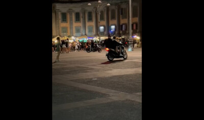 motorini a Piazza Dante