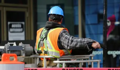 Incidente sul lavoro: operaio 35enne ustionato