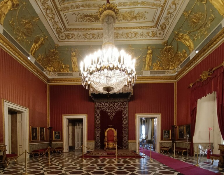 palazzo reale napoli