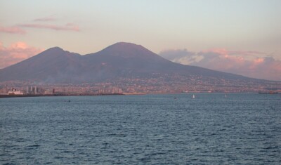 Vesuvio Parco del Vesuvio Ferragosto al Vesuvio e a Ercolano zaia eruzione vesuvio Terremoto a Napoli oggi