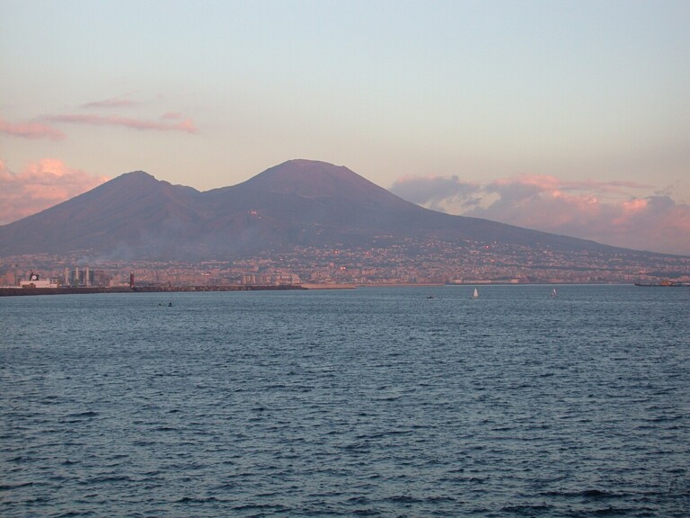 zaia eruzione vesuvio Terremoto a Napoli oggi