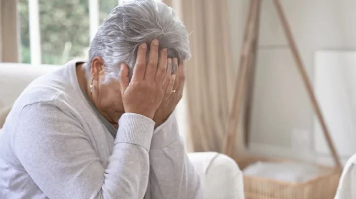 Truffa assistenza agli anziani, scoperta evasione milionaria a Napoli