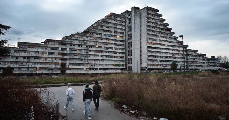 abattute vele di scampia