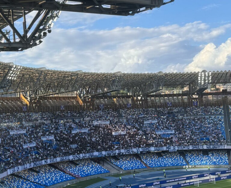 Napoli Lecce contestazione al Maradona