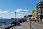 Ormeggi abusivi a Mergellina: intervento della Polizia di Stato e della Guardia Costiera sul lungomare di Napoli.