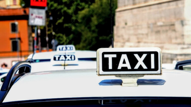 pozzuoli taxi abusivi