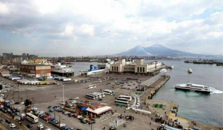 Porto di Napoli: incidente sul lavoro