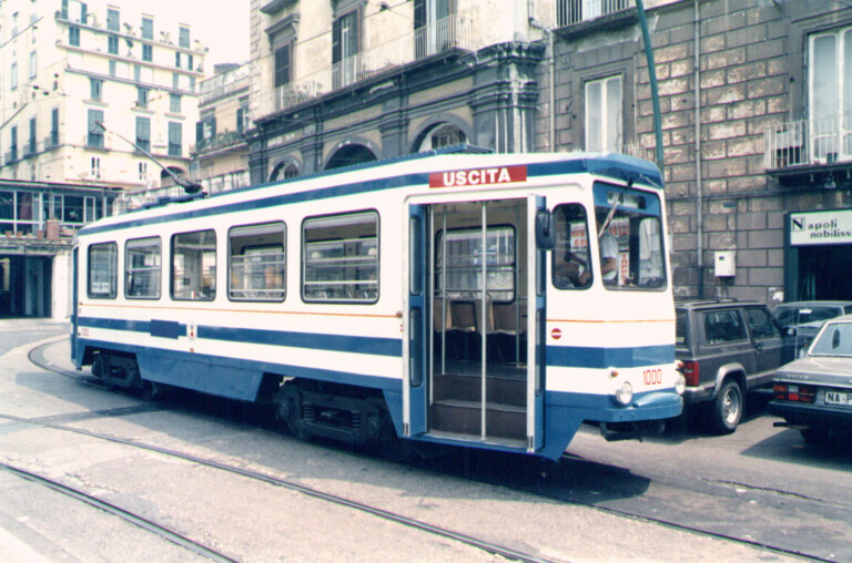 Napoli Linea tram 422