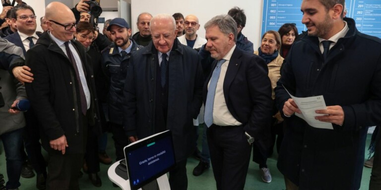 Al cardarelli di Napoli, De Luca inaugura il Padiglione G