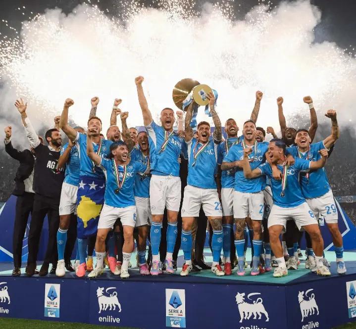 Calcio Napoli, lo Scudetto è realtà: è qui la festa Festa scudetto Napoli festa scudetto