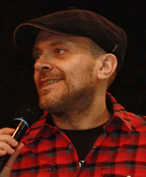 Max Pezzali, presto concerto al Maradona: il legame con il Calcio max pezzali