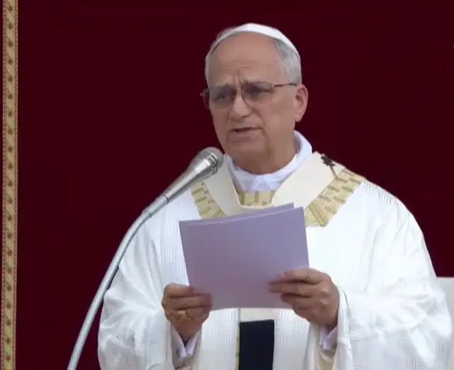 Papa Leone XIV guida il Corpus Domini a piedi per Roma papa leone xiv