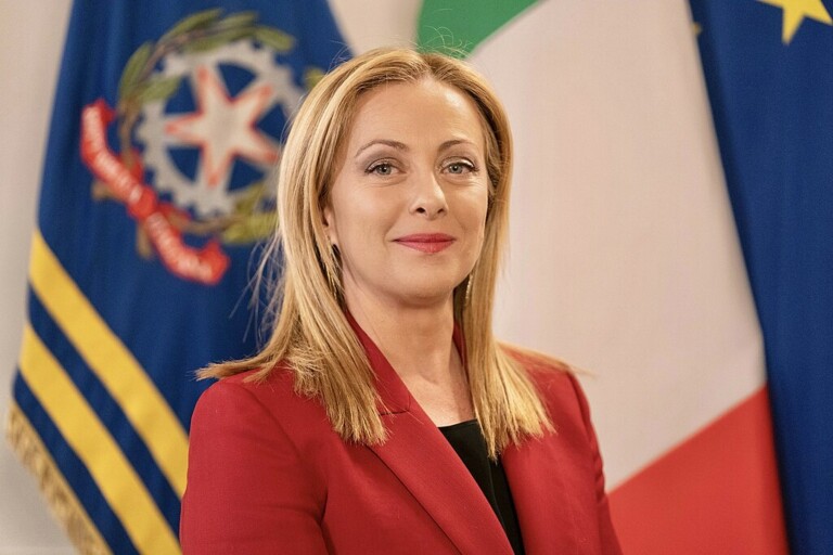 Piano casa giovani coppie Meloni: prezzi calmierati per favorire la famiglia Piano casa giovani coppie Meloni
