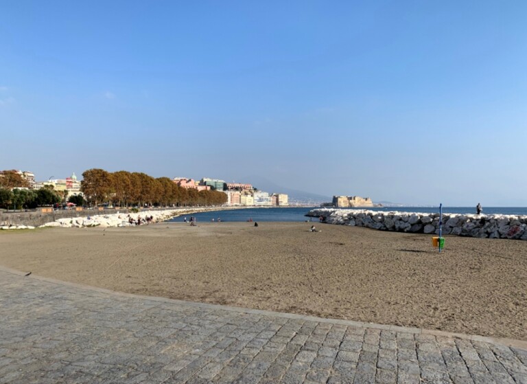 Choc Mappatella Beach: trovato un cadavere in spiaggia choc lido mappatella