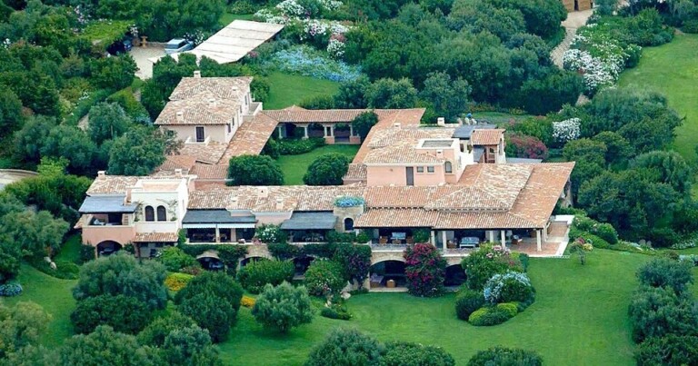 Villa Certosa: la storica residenza di Berlusconi pronta per essere venduta Villa Certosa
