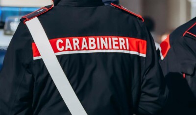 Giugliano: furto all'alba in un negozio di telefonia