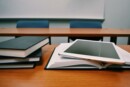aggressione liceo Antibes in Francia