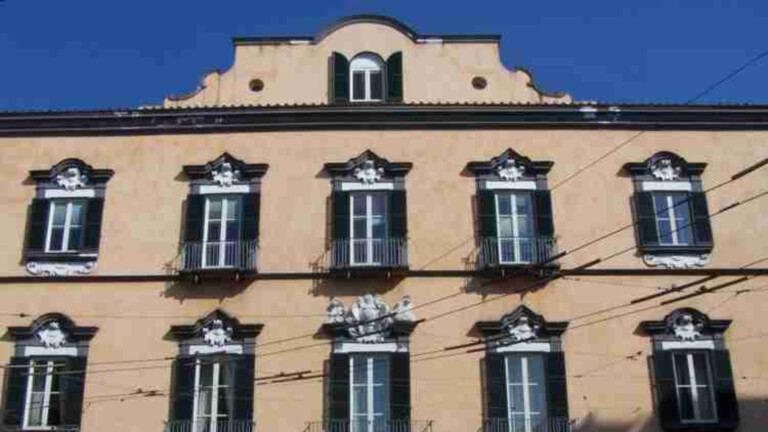 Palazzo Valle Longa Torre del Grecp