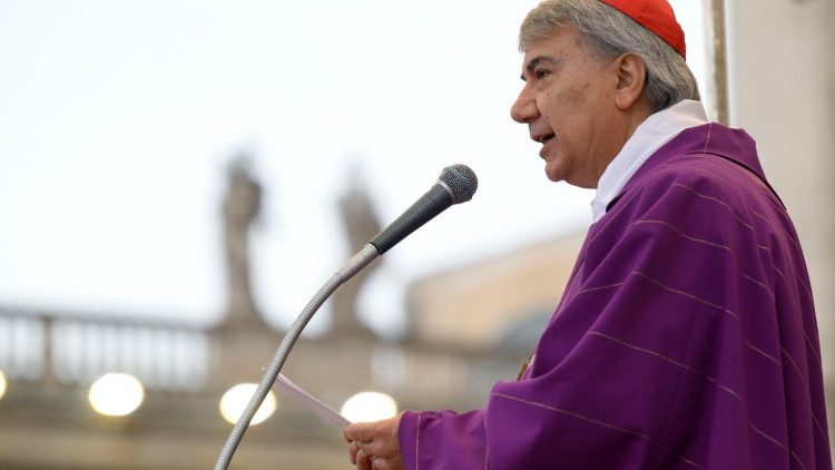La Chiesa di Napoli accoglie otto studenti palestinesi: le parole del cardinale Battaglia Napoli accoglie studenti palestinesi