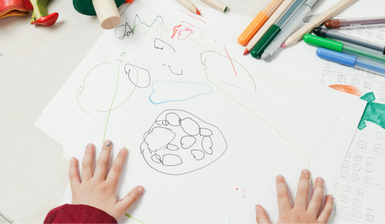 arezzo bambino soffocato con un giubbino