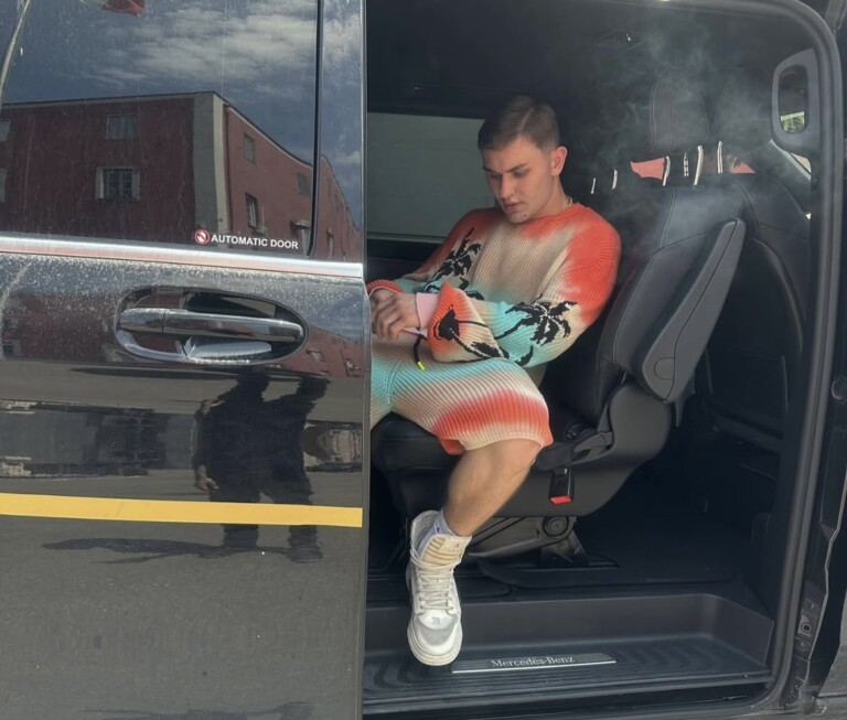 Artem pino o' pazz di mare fuori