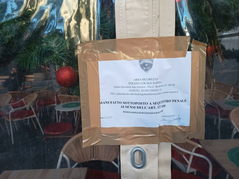 Vomero Dehors abusivi