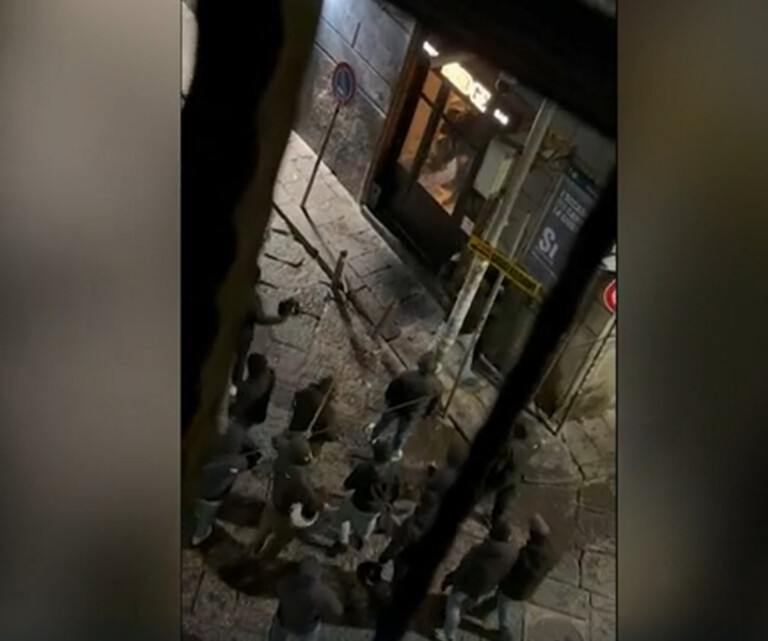 Scontri tifosi Napoli Chelsea