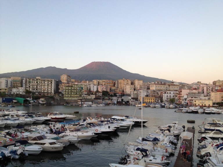 suicidio torre del greco